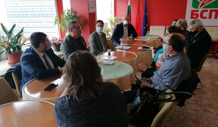 Кандидатите на БСП за България обсъдиха конкретни политики с КНСБ-Русе