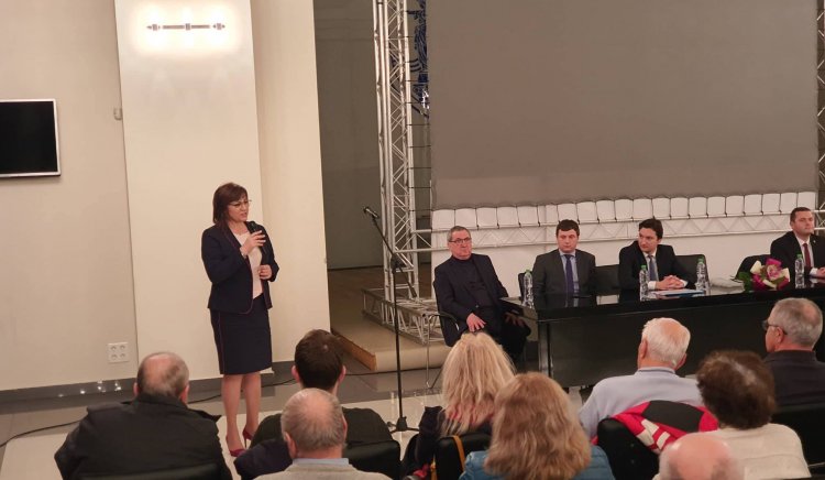 Корнелия Нинова в Русе: Избираме не само председател, а политиките за следващите четири години
