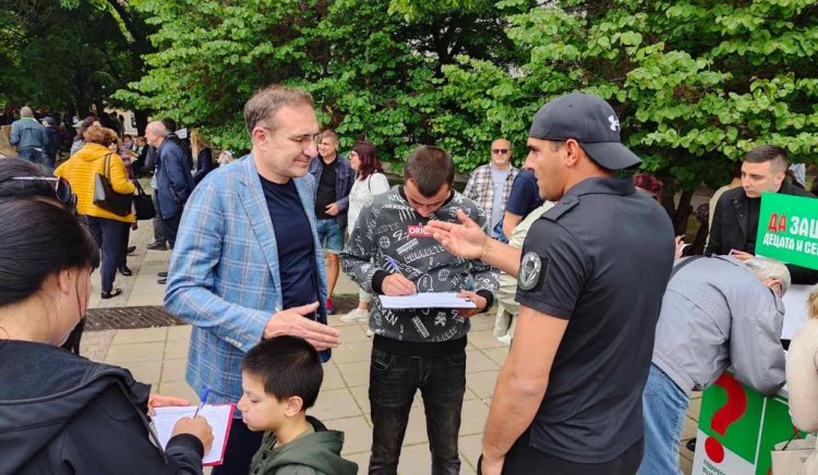 Във Варна, Русе,Търговище и Пловдив десетки граждани казаха „не” на джендър идеологията